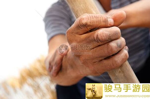 手把手教你找婆婆袍！想不想修真必备道具解锁指南